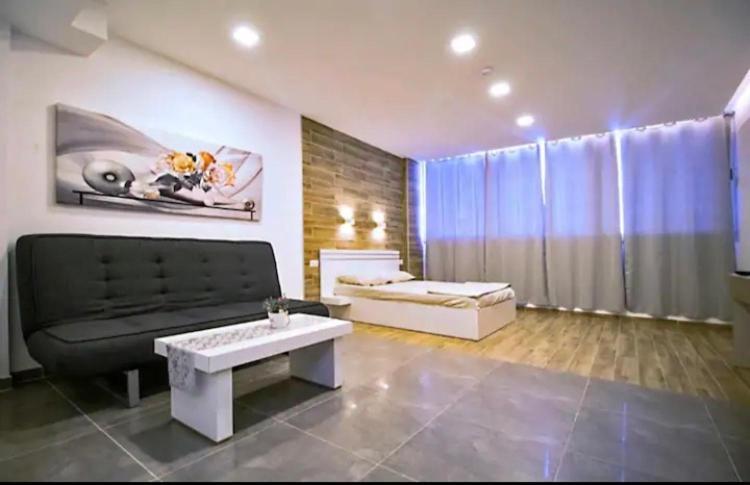 Bright And Cozy Studio Suite エイラート エクステリア 写真